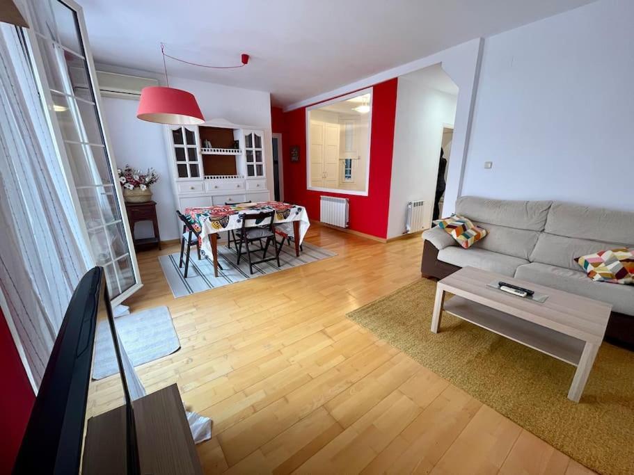 Acogedor Apartamento En Zaragoza Ngoại thất bức ảnh