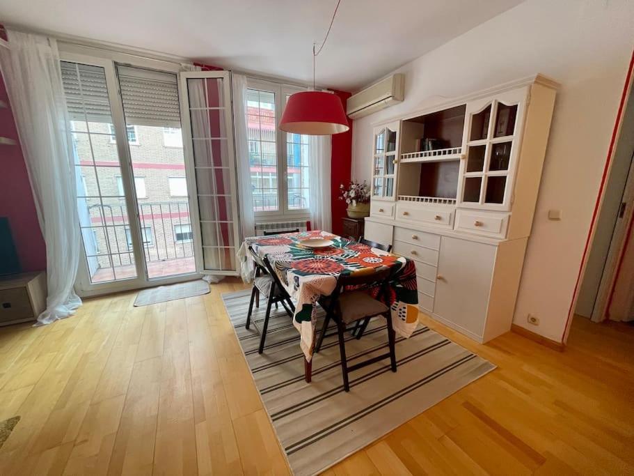 Acogedor Apartamento En Zaragoza Ngoại thất bức ảnh