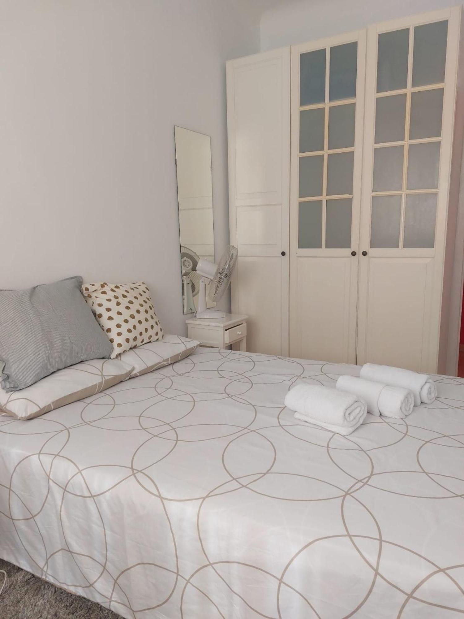 Acogedor Apartamento En Zaragoza Ngoại thất bức ảnh